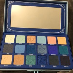 Blue blood eyeshadow palette by Jeffery Star